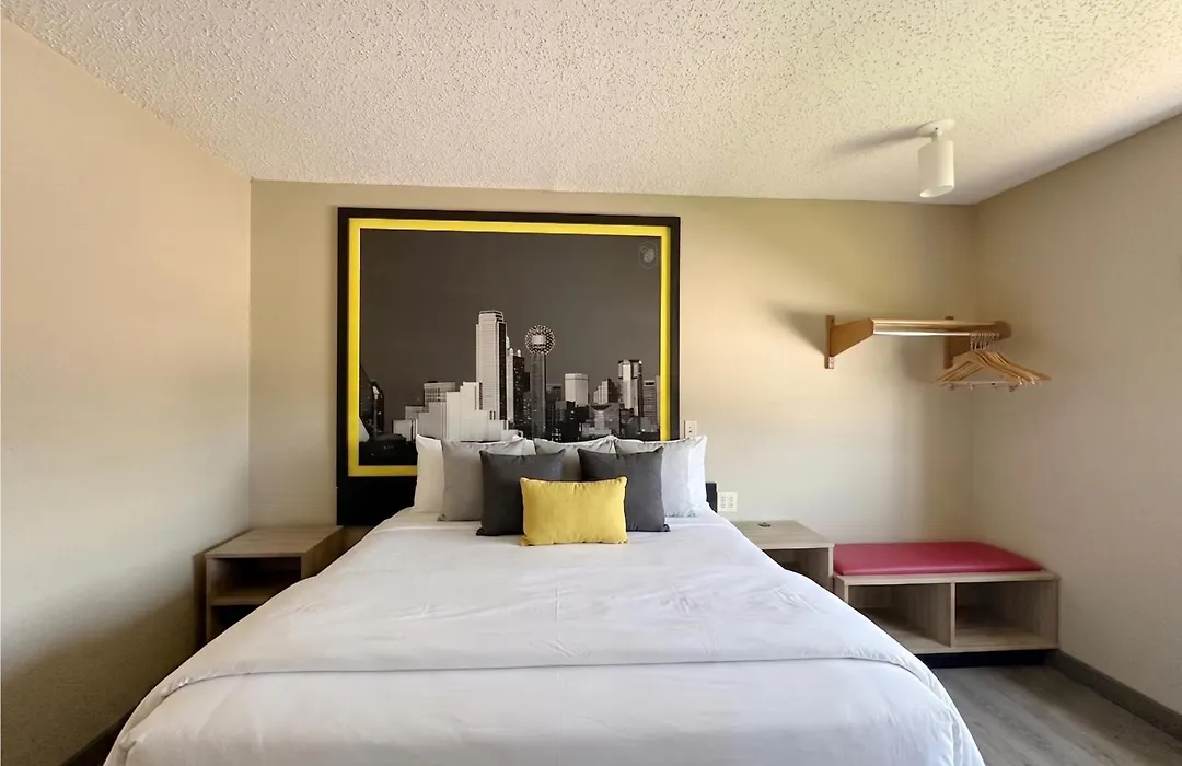 Super 8 By Wyndham Irving Dfw Airport/South-1